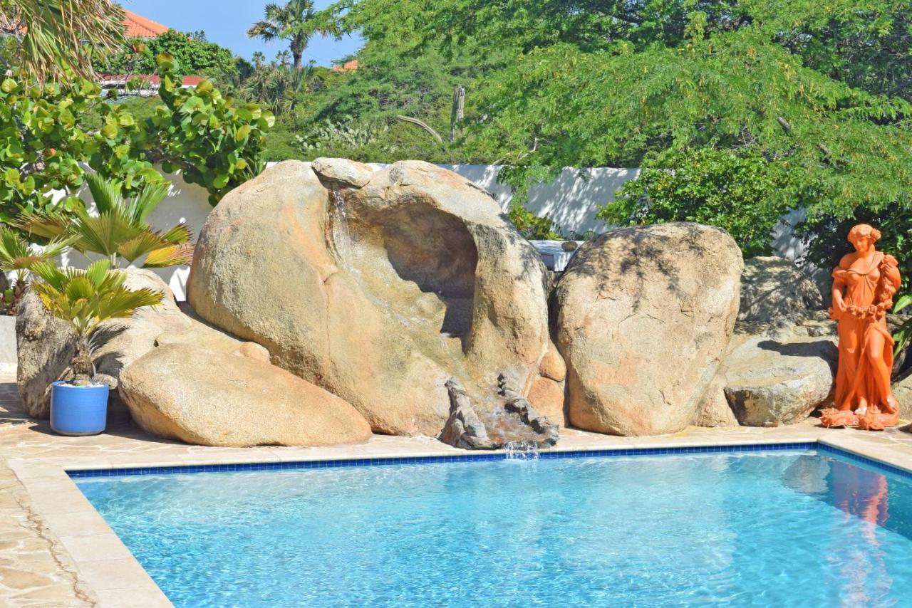 Villa Bougainvillea Aruba, The Tango Suite Palm Beach Buitenkant foto